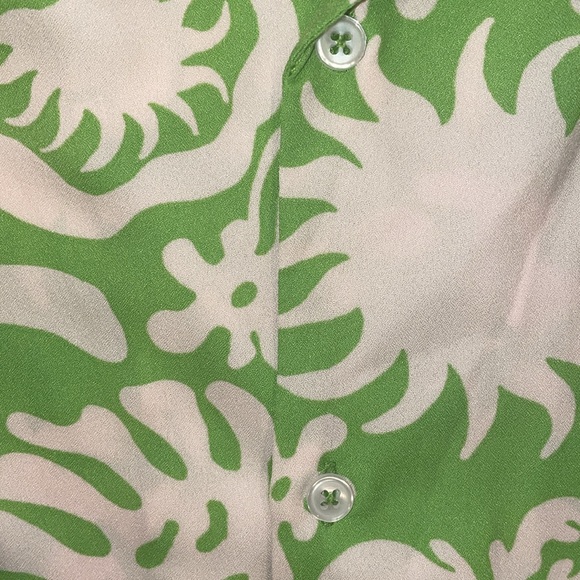 ASOS short sleeve button up shirt. - Picture 2 of 4